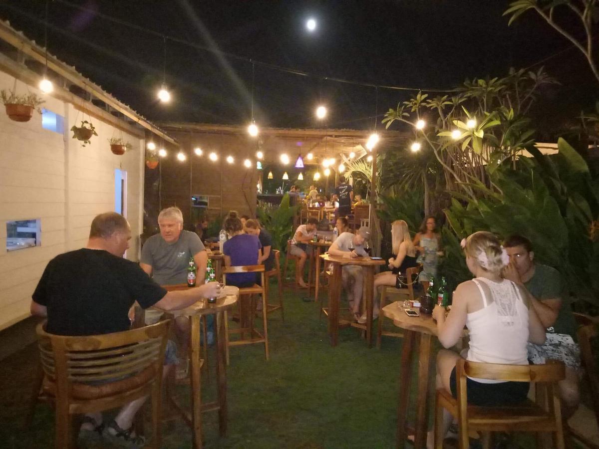 Tiki Bar And More Lembongan Dış mekan fotoğraf